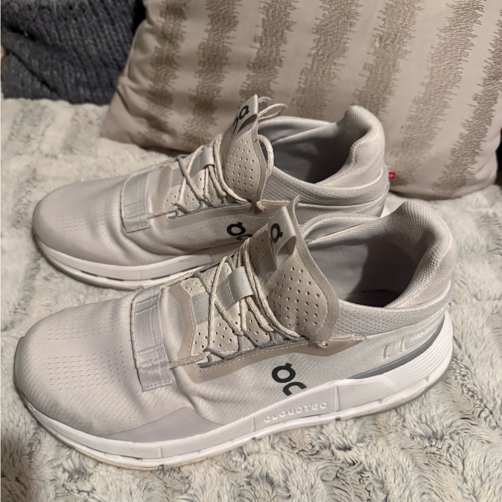 On Running CloudNova 2 Women’s Sneakers - Gray